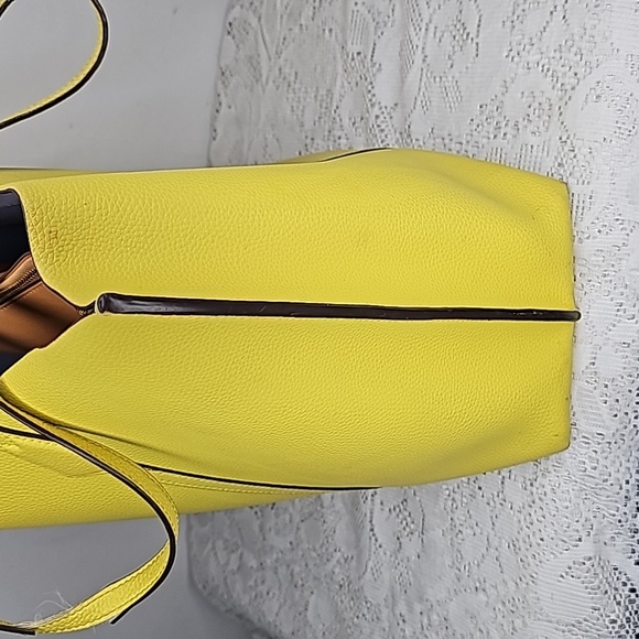 Tory Burch Perry Triple Compartment golden yellow leather shoulder bag purse - Picture 5 of 10